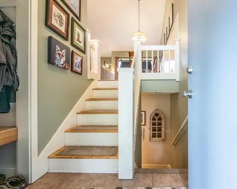 383 Old Quechee Road Hartford VT 05059