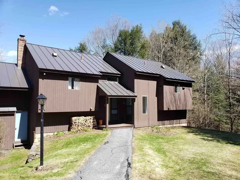 383 Old Quechee Road Hartford VT 05059