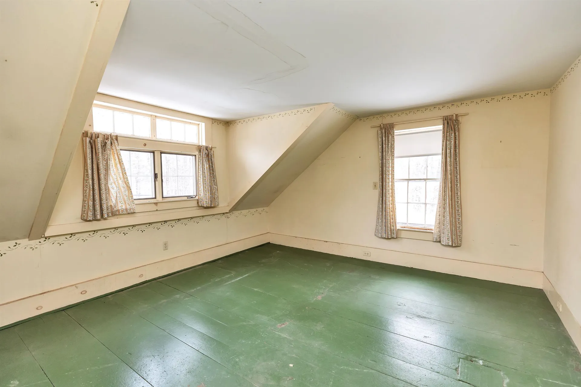 80 Second Nh Turnpike South Francestown NH 03043