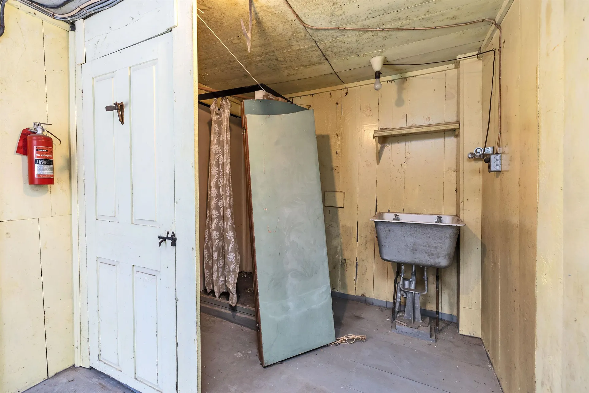 80 Second Nh Turnpike South Francestown NH 03043