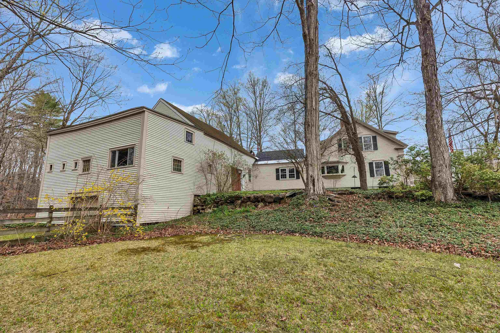 80 Second Nh Turnpike South Francestown NH 03043