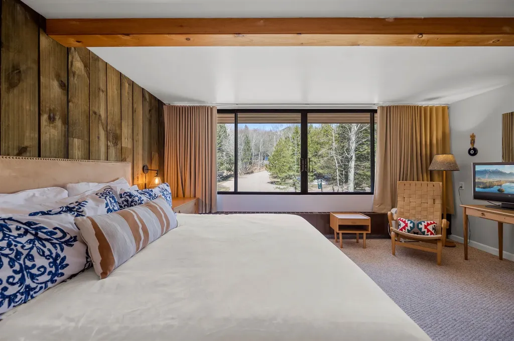 1309 Notchbrook Road Stowe VT 05672