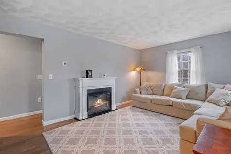 26 Federal Street Belmont NH 03220