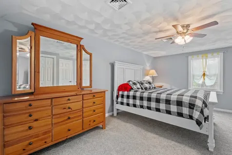26 Federal Street Belmont NH 03220