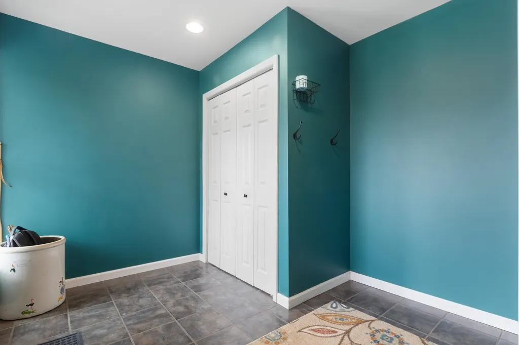 89 Ammonoosuc Avenue Bath NH 03740