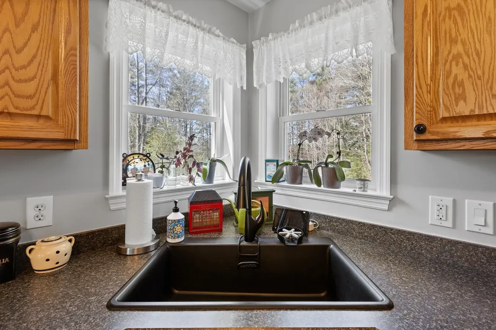 89 Ammonoosuc Avenue Bath NH 03740