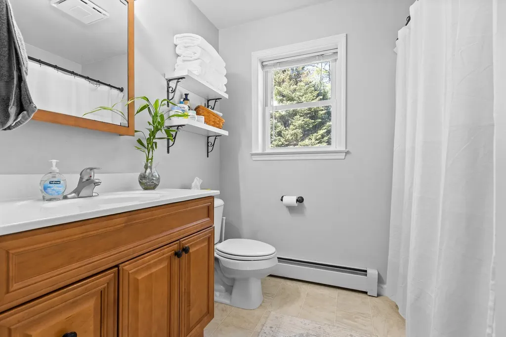 89 Ammonoosuc Avenue Bath NH 03740