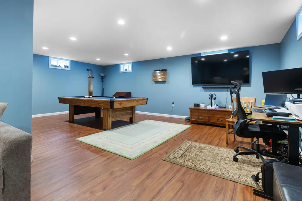 89 Ammonoosuc Avenue Bath NH 03740