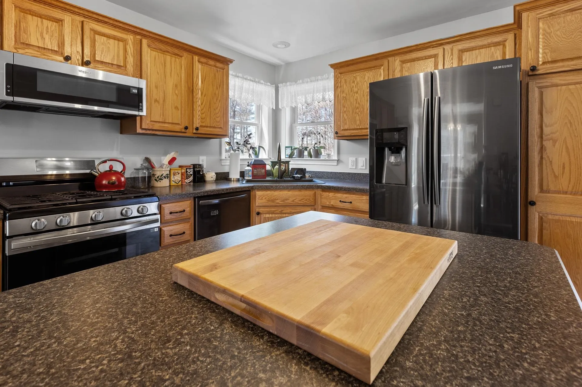 89 Ammonoosuc Avenue Bath NH 03740