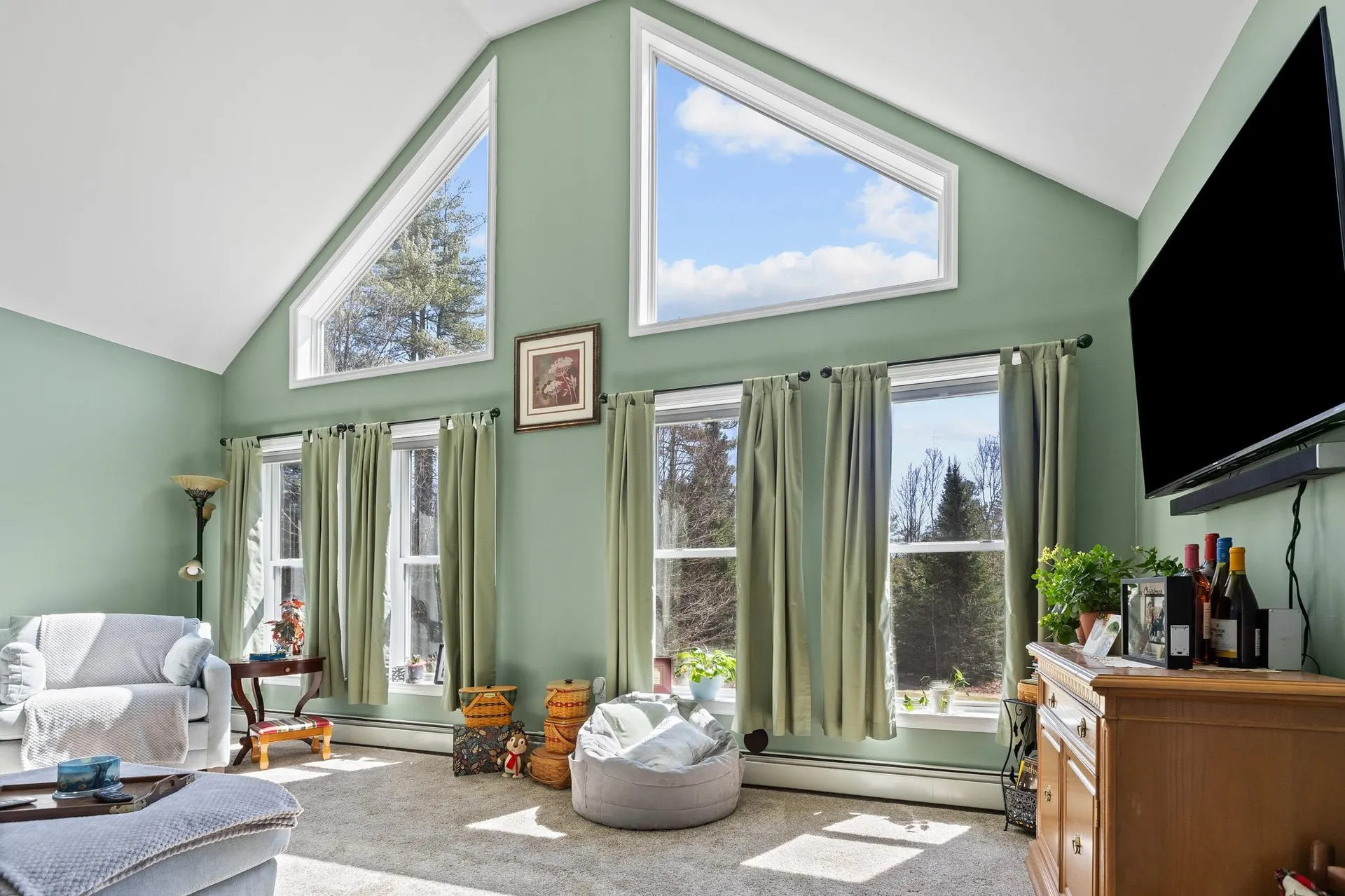 89 Ammonoosuc Avenue Bath NH 03740