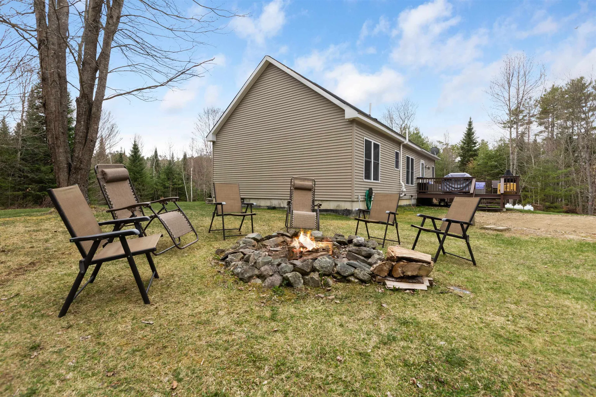 89 Ammonoosuc Avenue Bath NH 03740