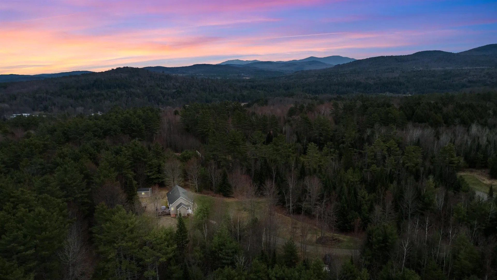 89 Ammonoosuc Avenue Bath NH 03740