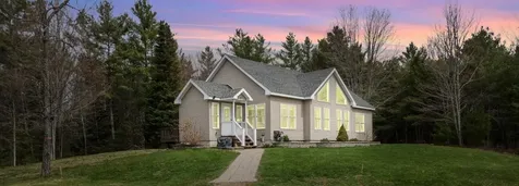 89 Ammonoosuc Avenue Bath NH 03740