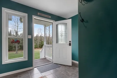 89 Ammonoosuc Avenue Bath NH 03740