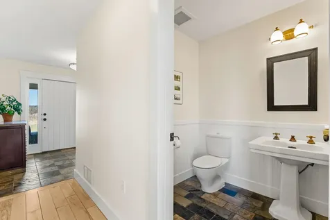 250 Palmer Lane Charlotte VT 05445