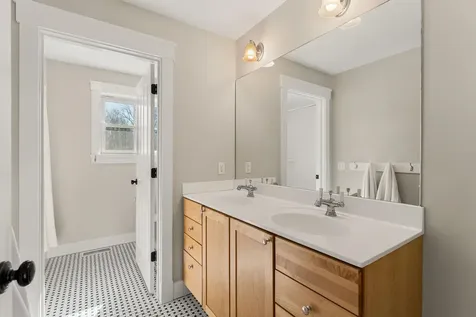 250 Palmer Lane Charlotte VT 05445