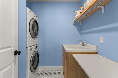 250 Palmer Lane Charlotte VT 05445