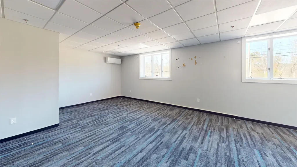 198 Londonderry Turnpike Hooksett NH 03106