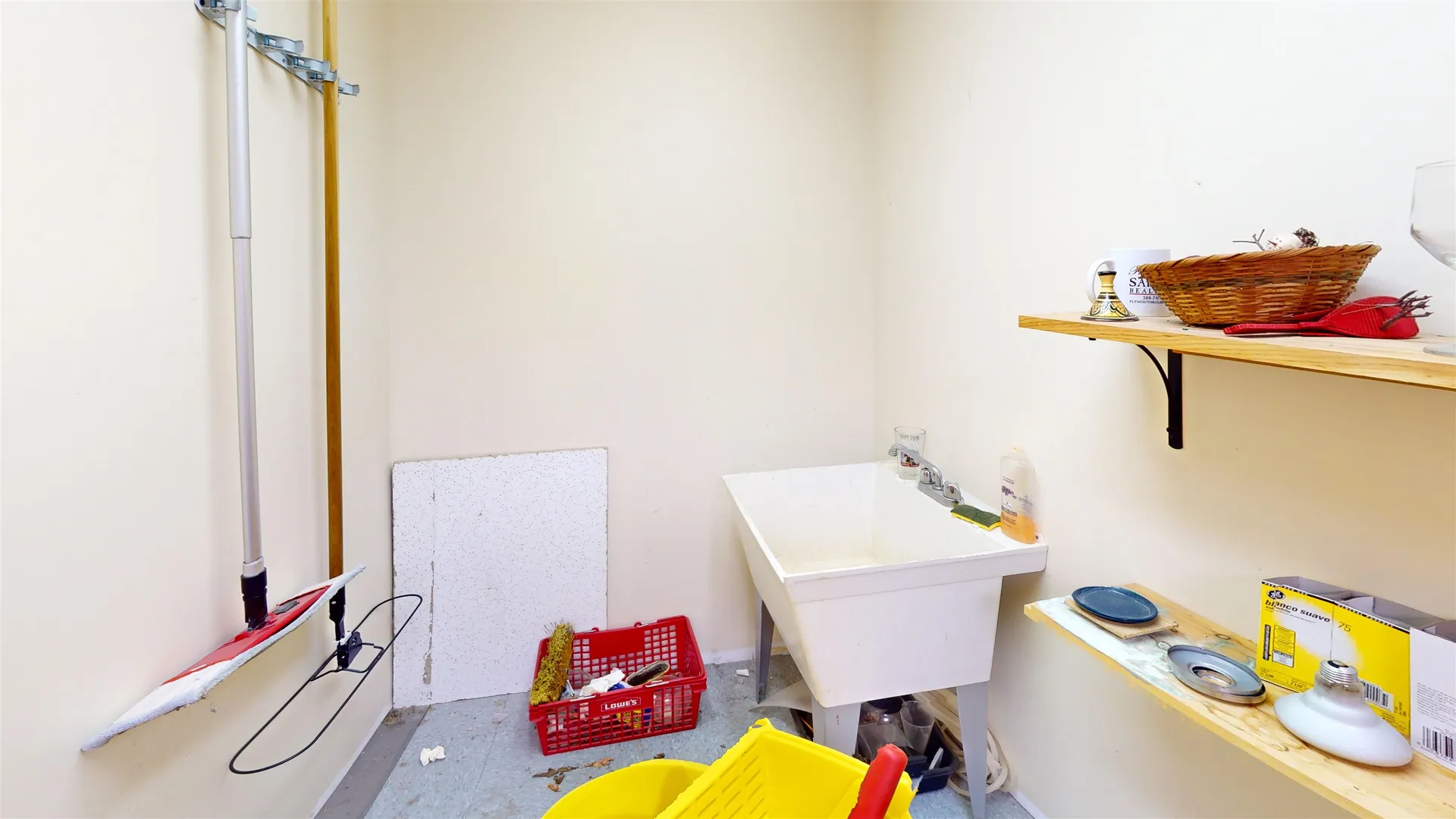 198 Londonderry Turnpike Hooksett NH 03106