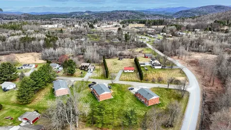 35 Meadow Lane Castleton VT 05732