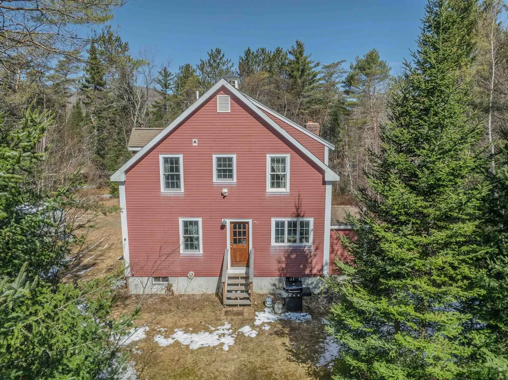 56 Michaels Way Carroll NH 03598