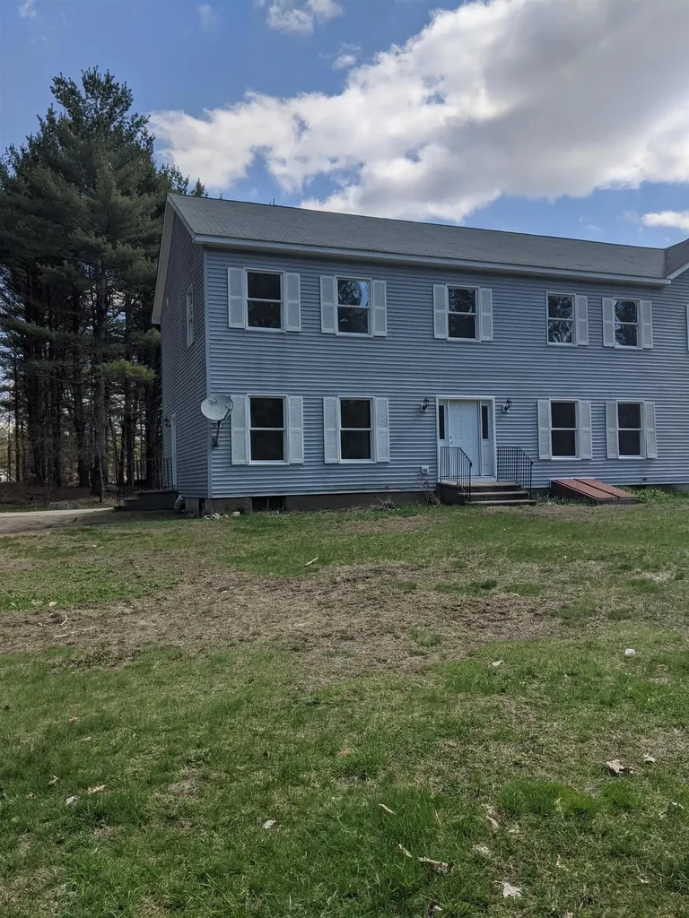 93 Old Richmond Road Swanzey NH 03446
