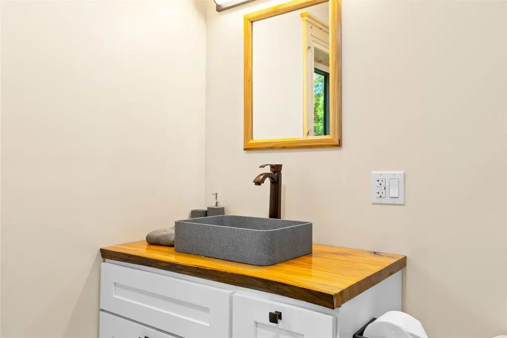 93 Rocky Road Sutton VT 05871