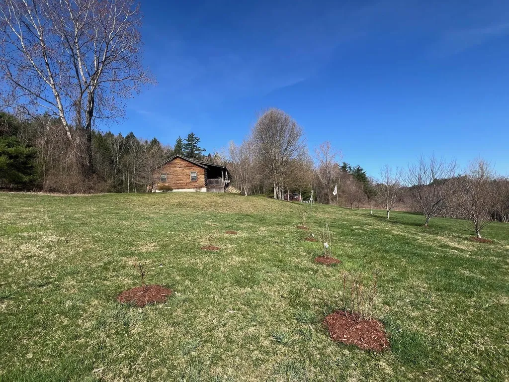 63 Winter Bell Drive Dummerston VT 05346