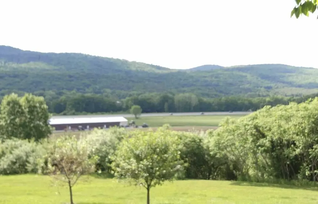 63 Winter Bell Drive Dummerston VT 05346