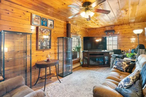 63 Winter Bell Drive Dummerston VT 05346