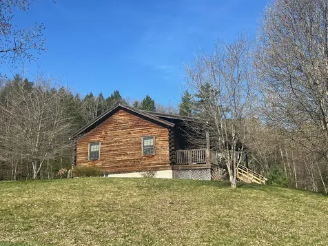 63 Winter Bell Drive Dummerston VT 05346