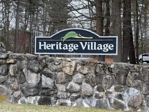 4 Heritage Village Drive Nashua NH 03062