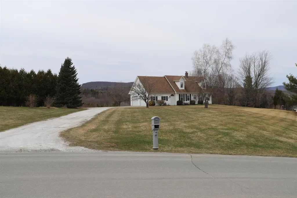 148 Memphremagog Views Newport City VT 05855