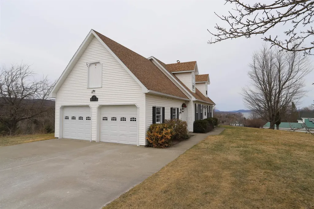148 Memphremagog Views Newport City VT 05855