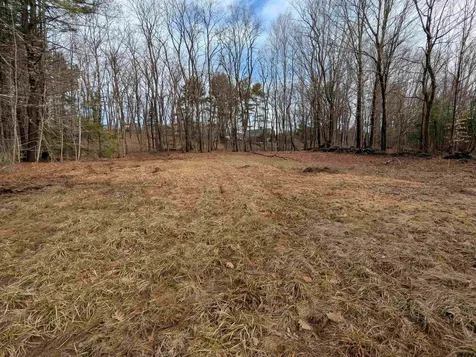 15 Sulphur Hill Road Hillsborough NH 03244