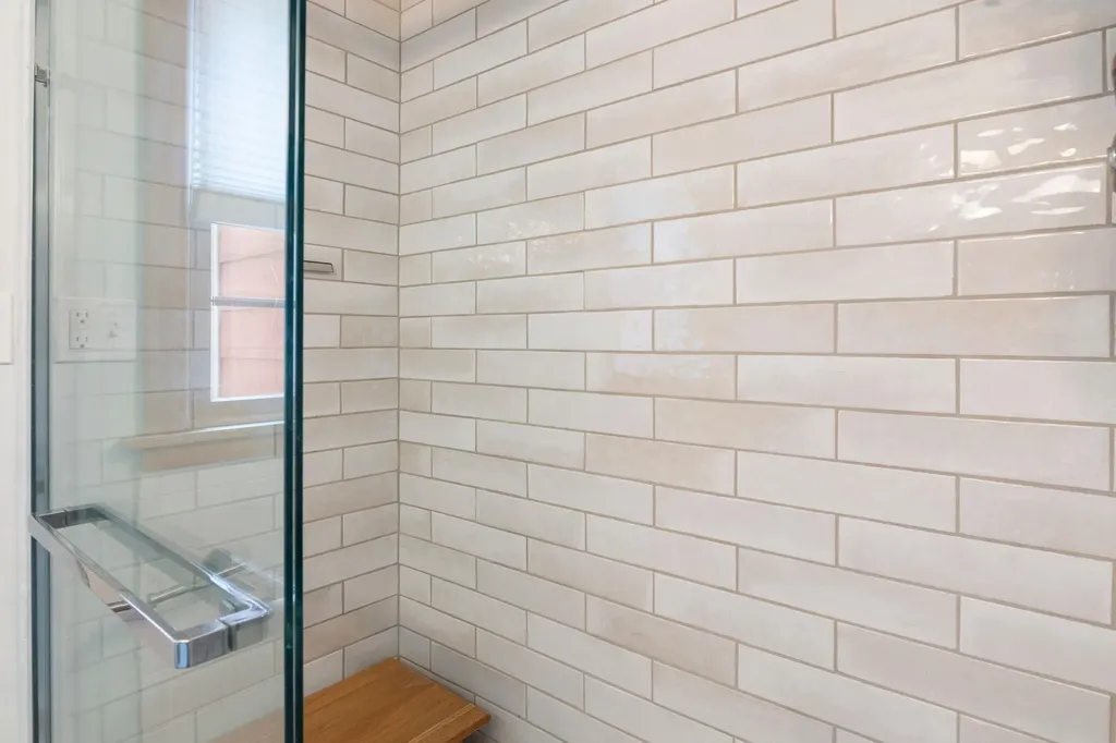 51 Parkside Avenue Brattleboro VT 05301