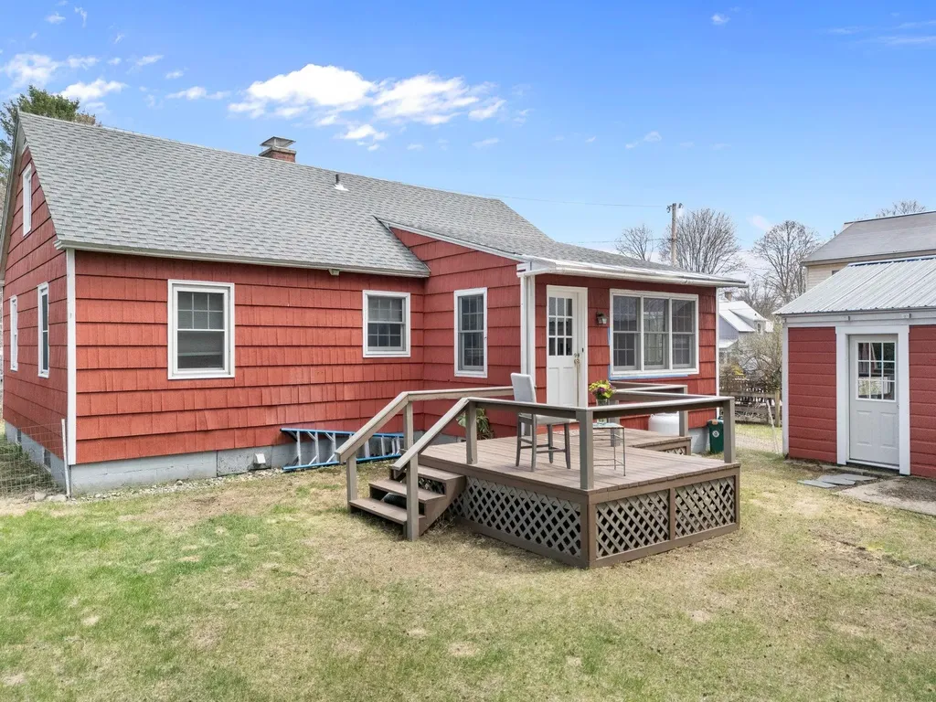 51 Parkside Avenue Brattleboro VT 05301