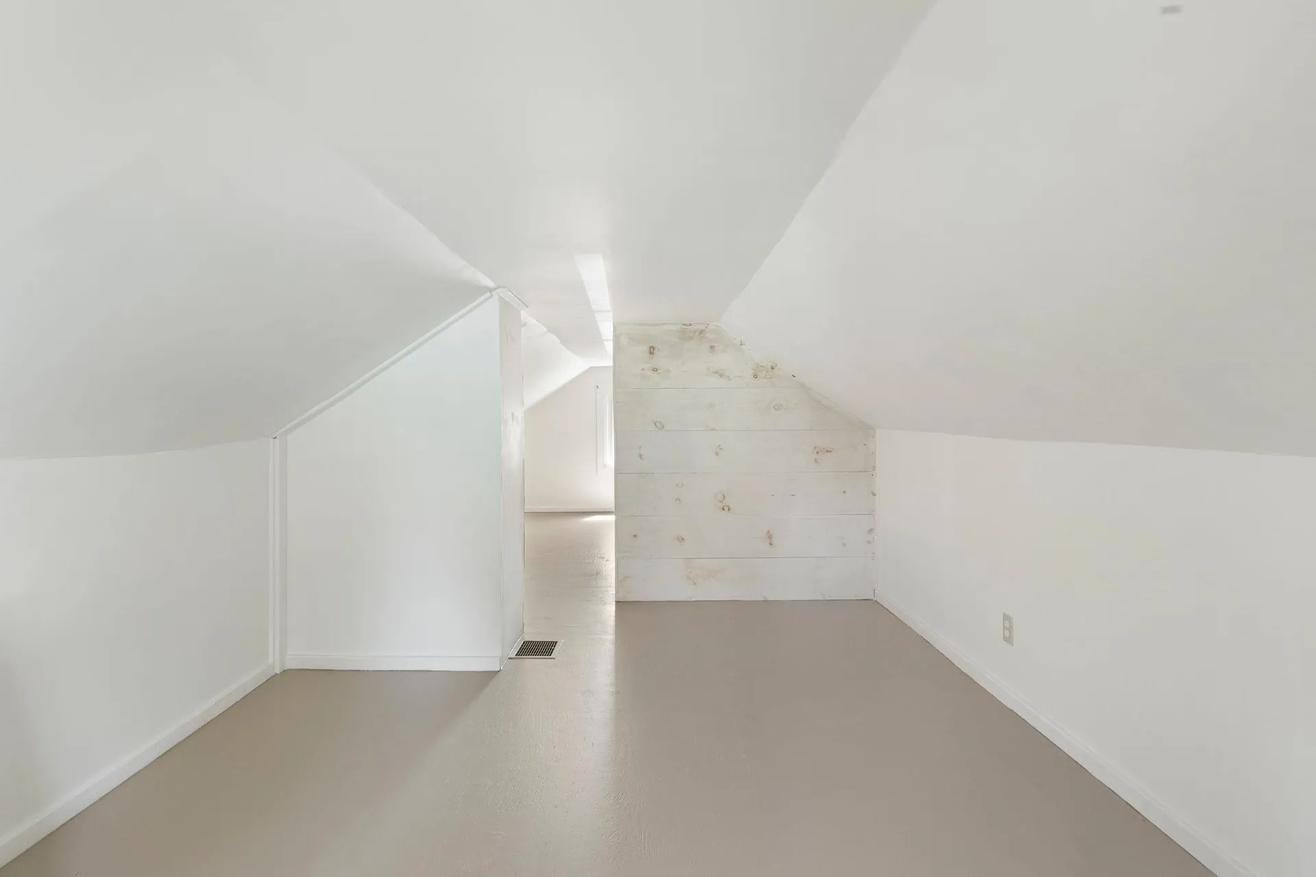 51 Parkside Avenue Brattleboro VT 05301