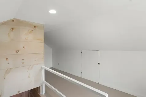 51 Parkside Avenue Brattleboro VT 05301