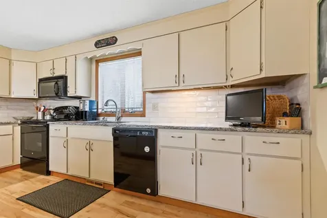 85 Tower Street Laconia NH 03246