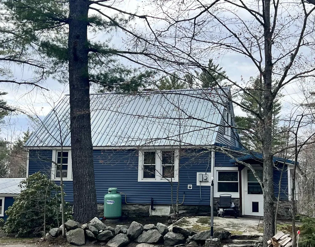 715 S Main Street Newport NH 03773