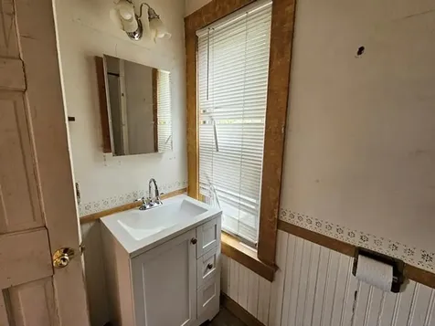 32 Harrison Street Keene NH 03431