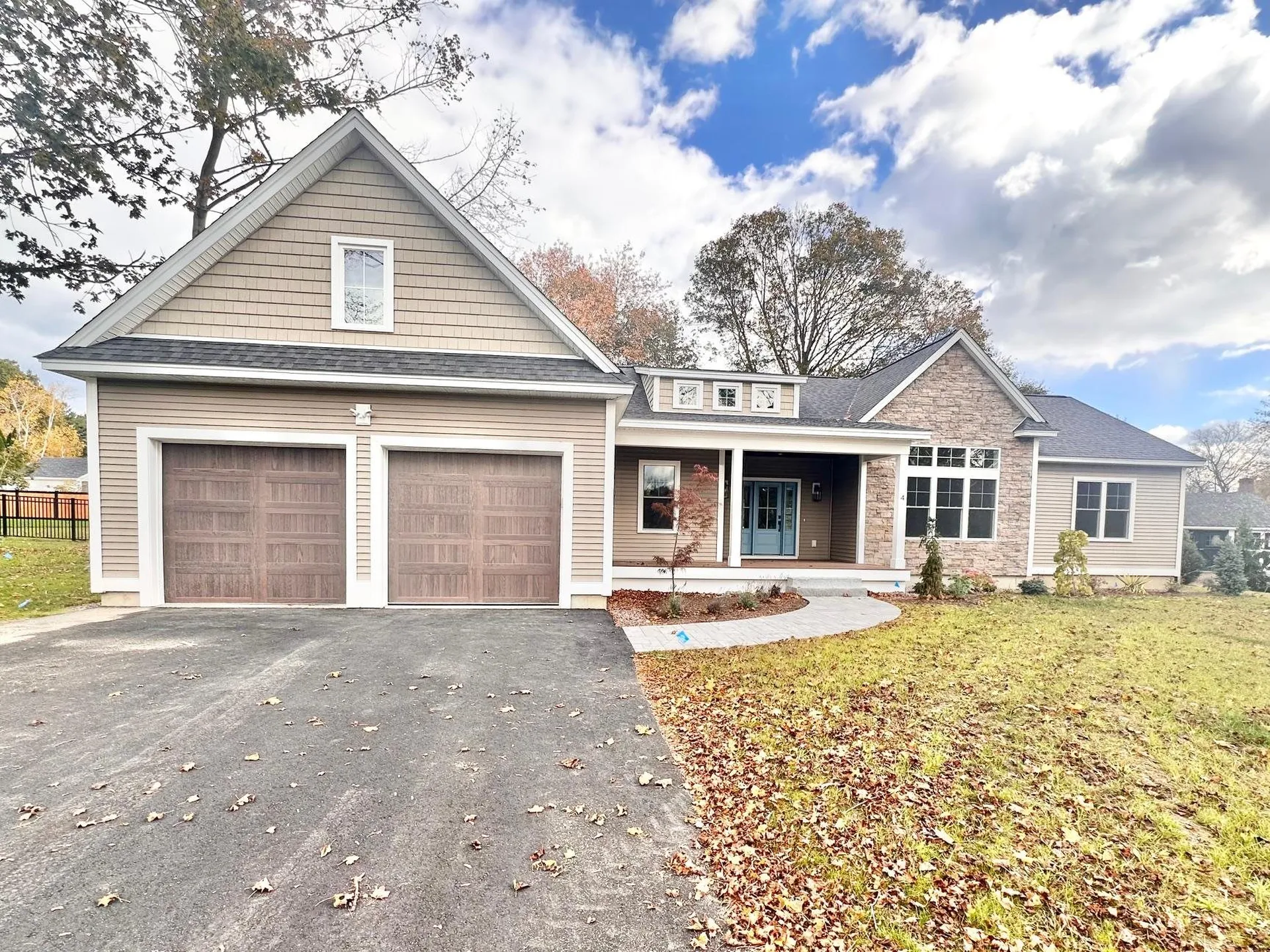 4 Mcdermott Circle Hampton NH 03842