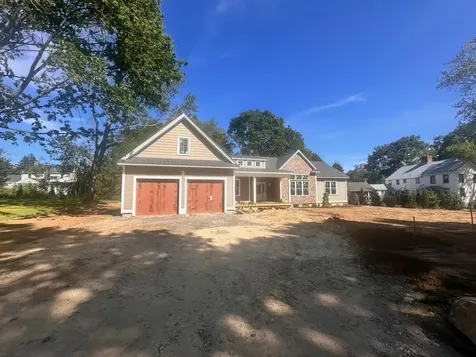4 Mcdermott Road Hampton NH 03842