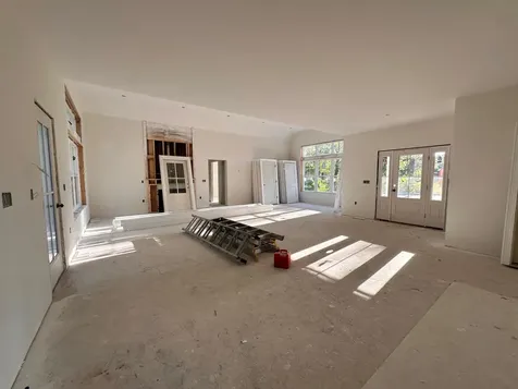 4 Mcdermott Road Hampton NH 03842