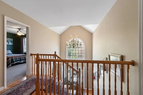 11 Burnham Avenue Nashua NH 03064-1928