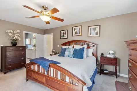 11 Burnham Avenue Nashua NH 03064-1928