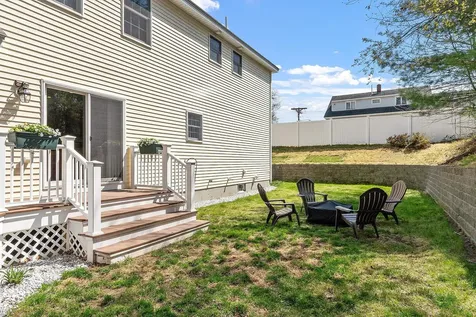 11 Burnham Avenue Nashua NH 03064-1928