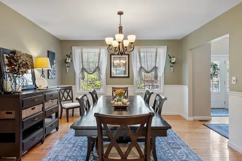 11 Burnham Avenue Nashua NH 03064-1928