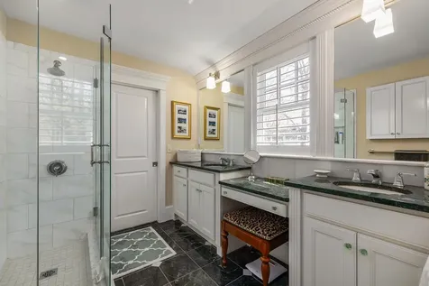 22 Colonial Lane New Castle NH 03854